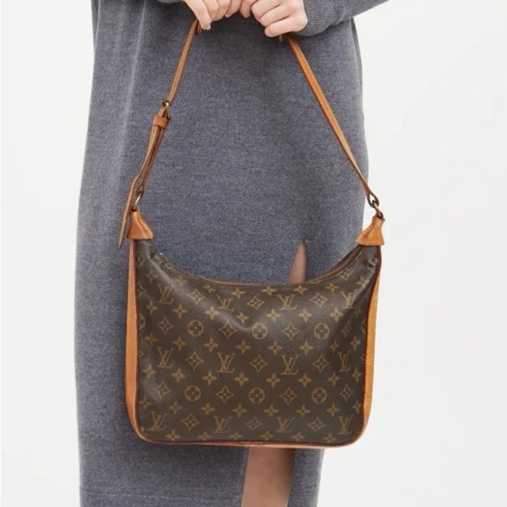 Louis Vuitton Monogram Hobo Boulogne 🥳
